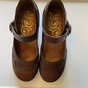 Dansko Brown heels